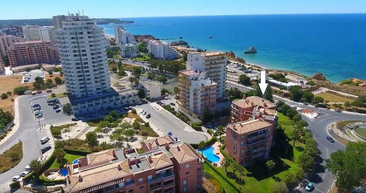 Beach & Sea Apt, Fast Wifi, Airco, Private Parking And Pool Portimao Exterior photo